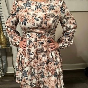 Floral print puff sleeve